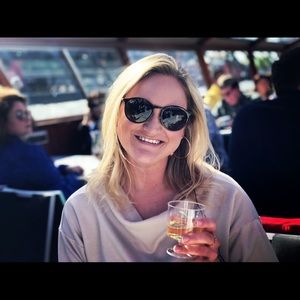 Meet your Posher, Anna